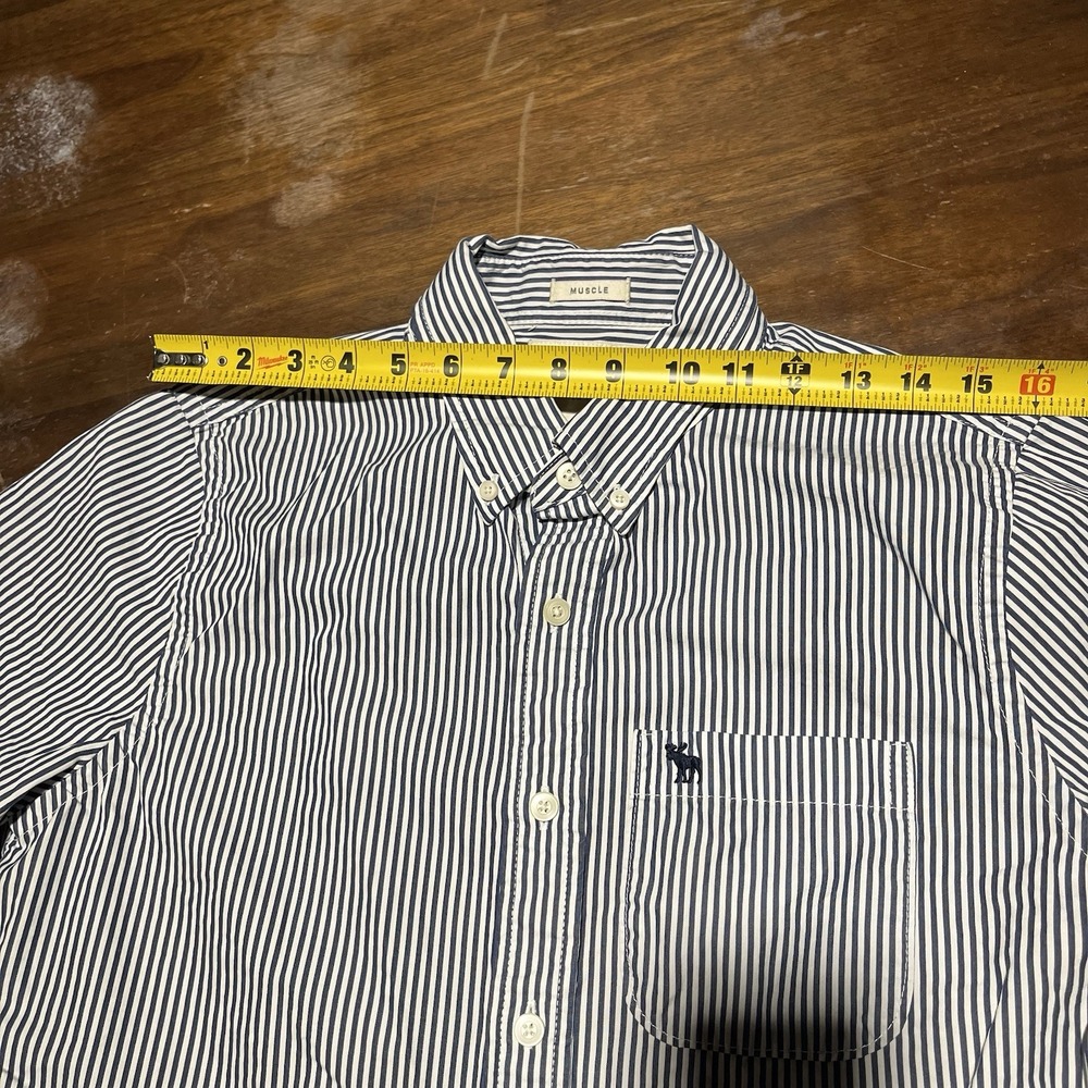 Abercrombie & Fitch Oxford Button Down Shirt Mens S Muscle White Blue Striped - Picture 7 of 11